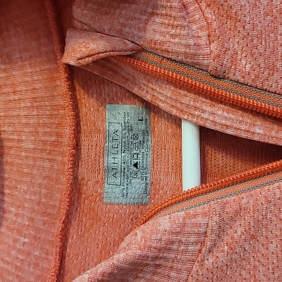 Athleta 1/4 zip - Picture 2 of 4